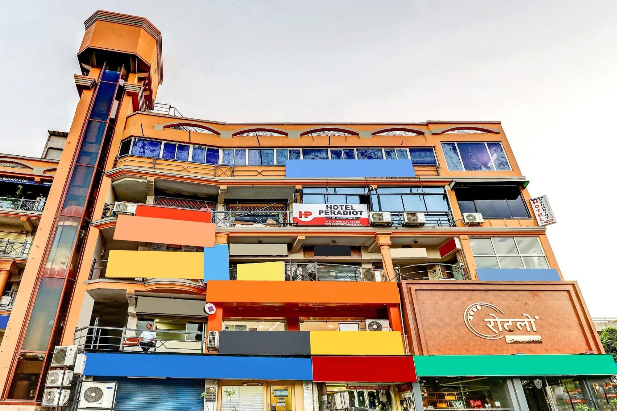 Hotel O The Grand Peradiot