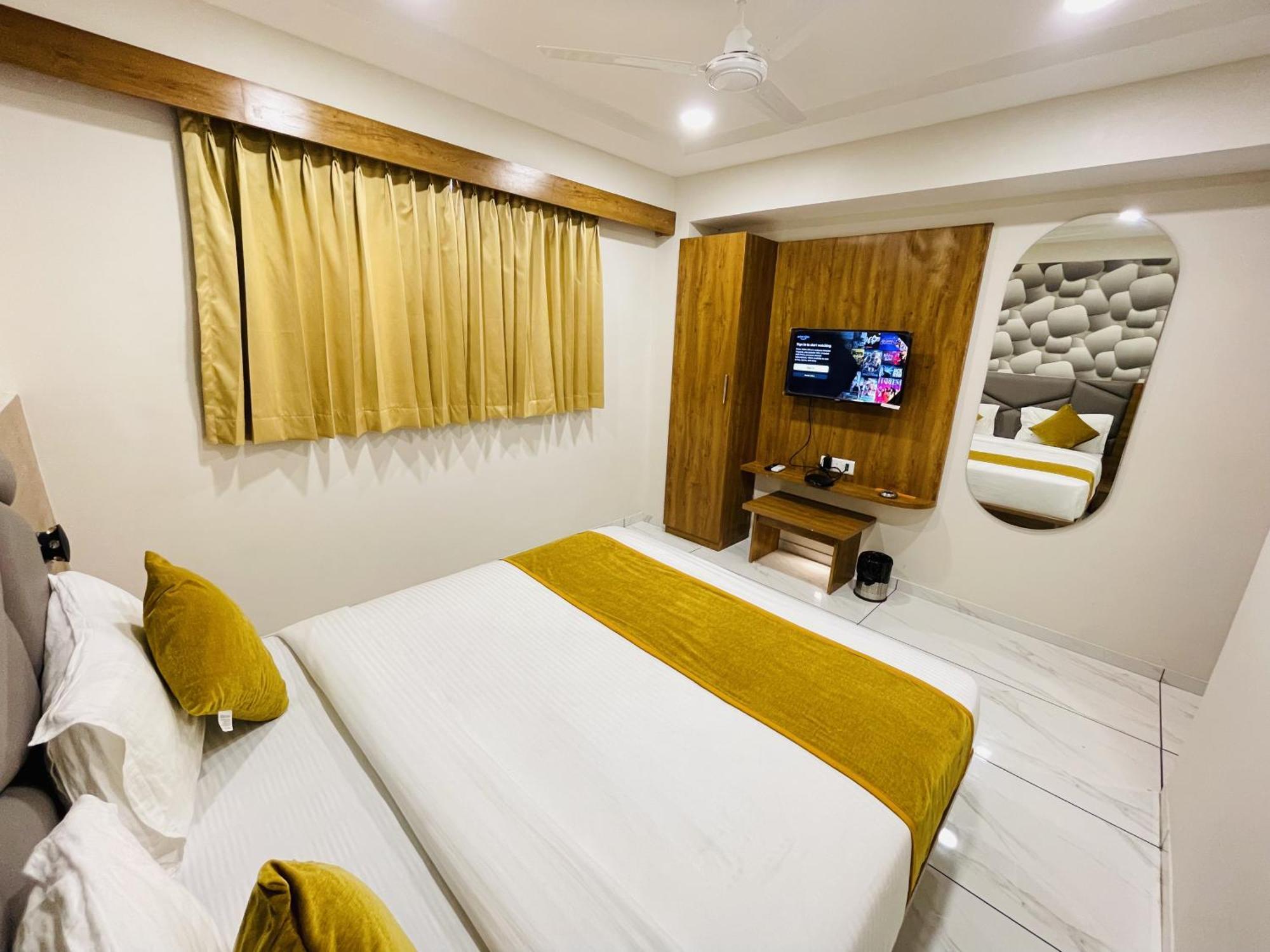 Hotel Avenue Ahmedabad
