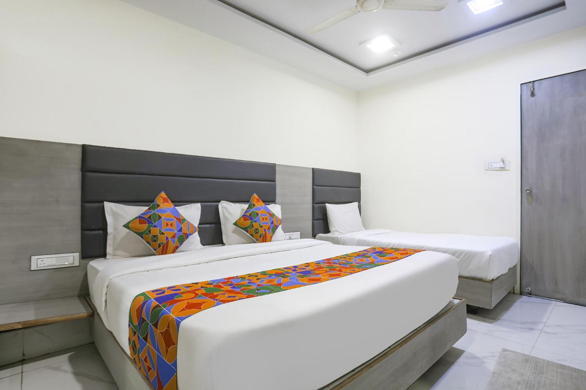 Fabhotel Ss - Opp Vishwakarma Engineering College *