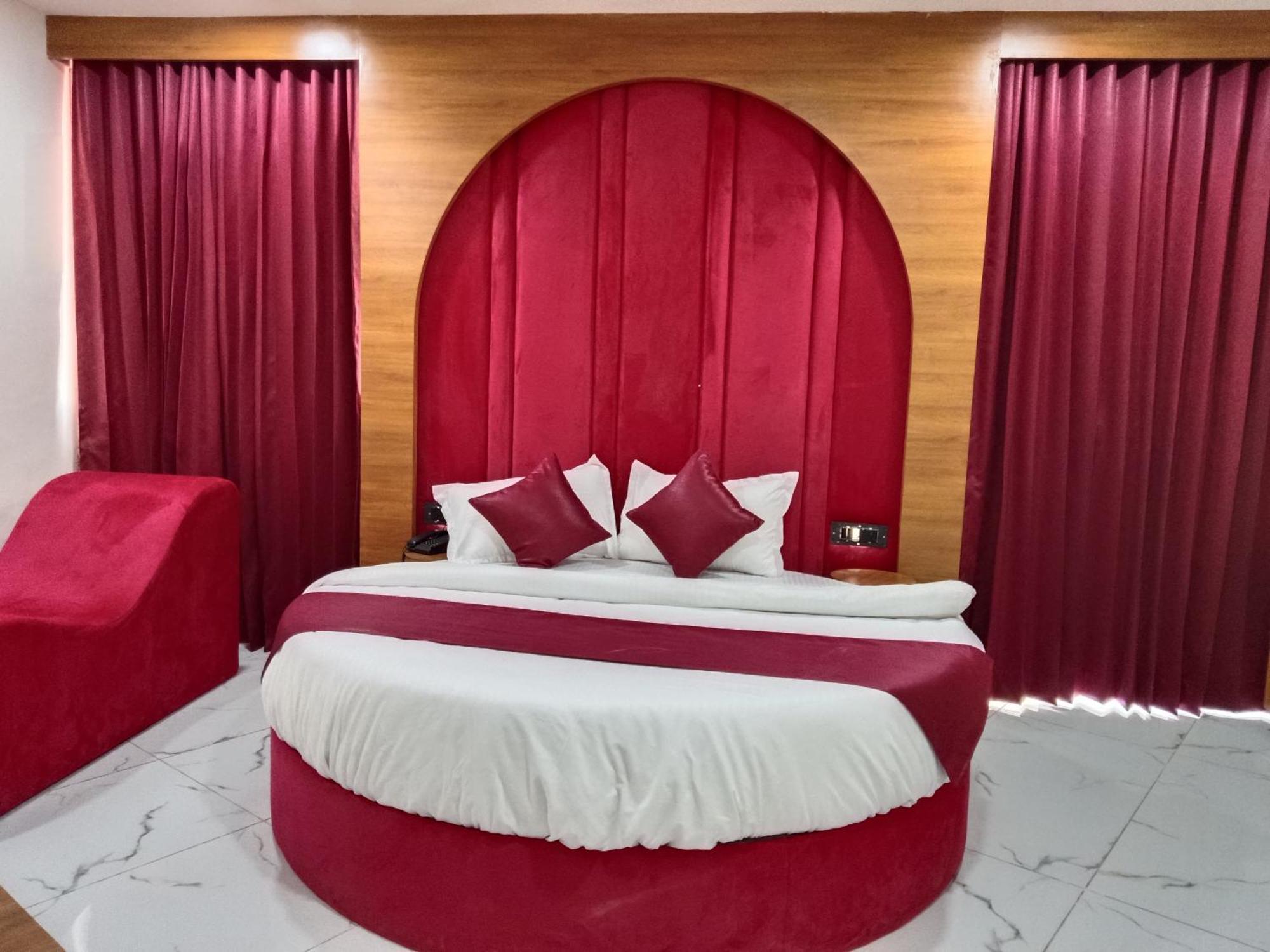 Hotel Zone 3*