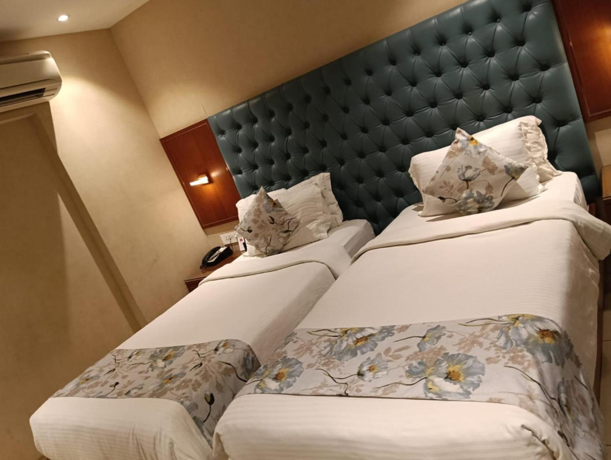 Hotel Sk Lords 3*
