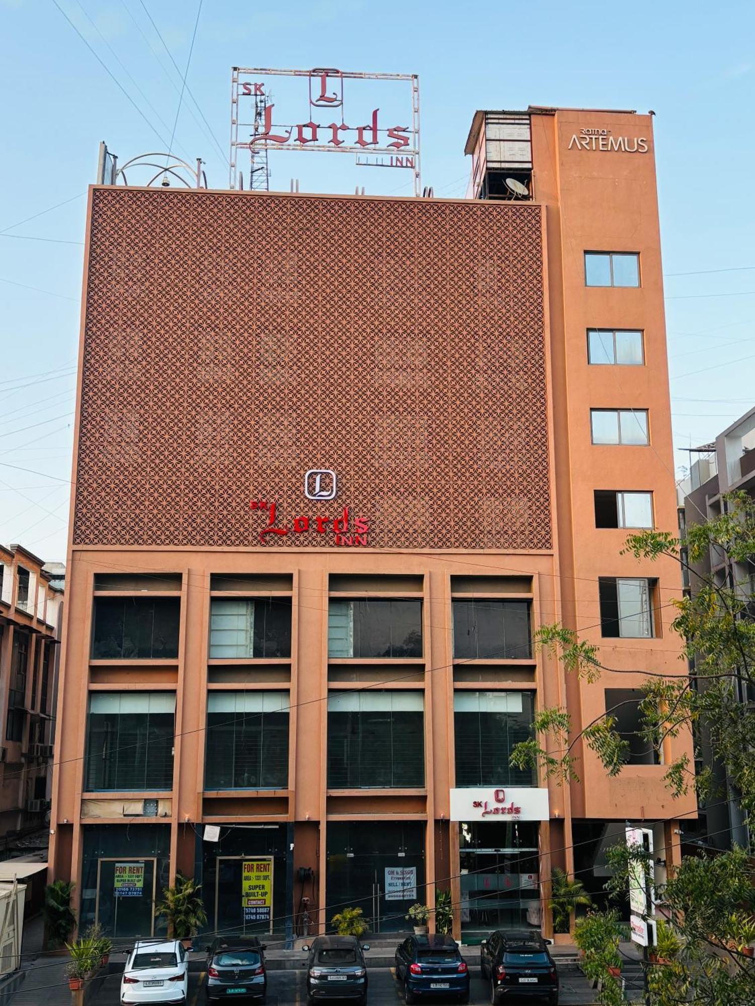 Sk Lords Hotel Ahmedabad