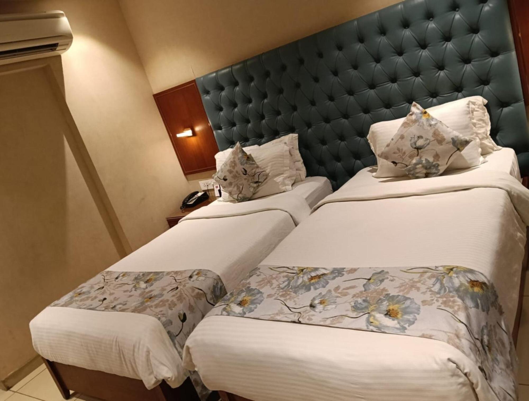 Hotel Sk Lords Ahmedabad
