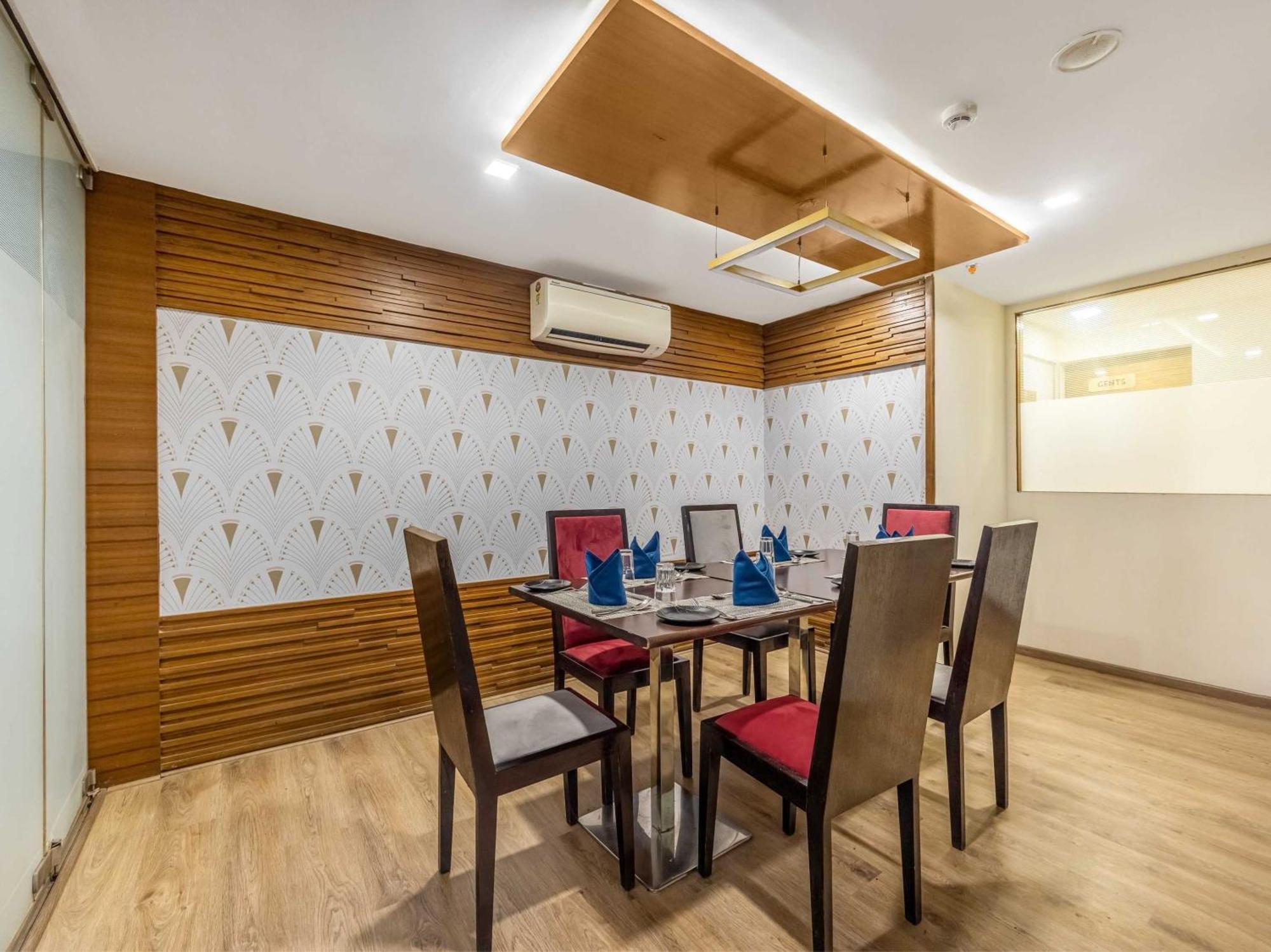 Hotel Palette Nami Residency Ahmedabad