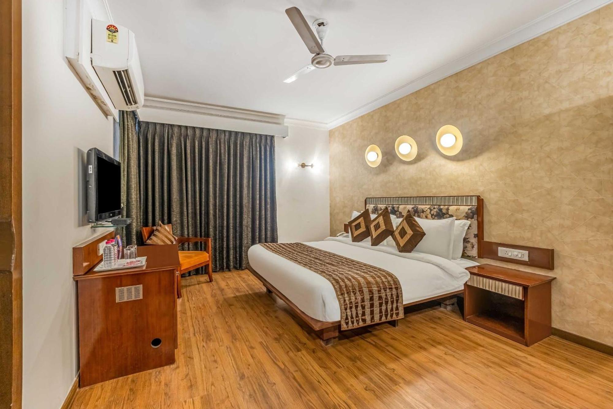 Palette Nami Residency 5* Ahmedabad