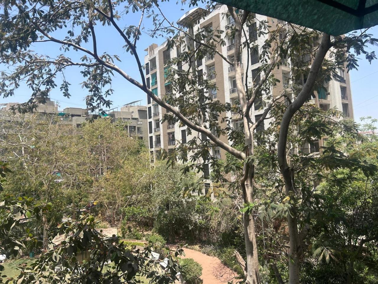 3bhk Luxury Ac Sg-satellite-prahalad-anand Nagar Road