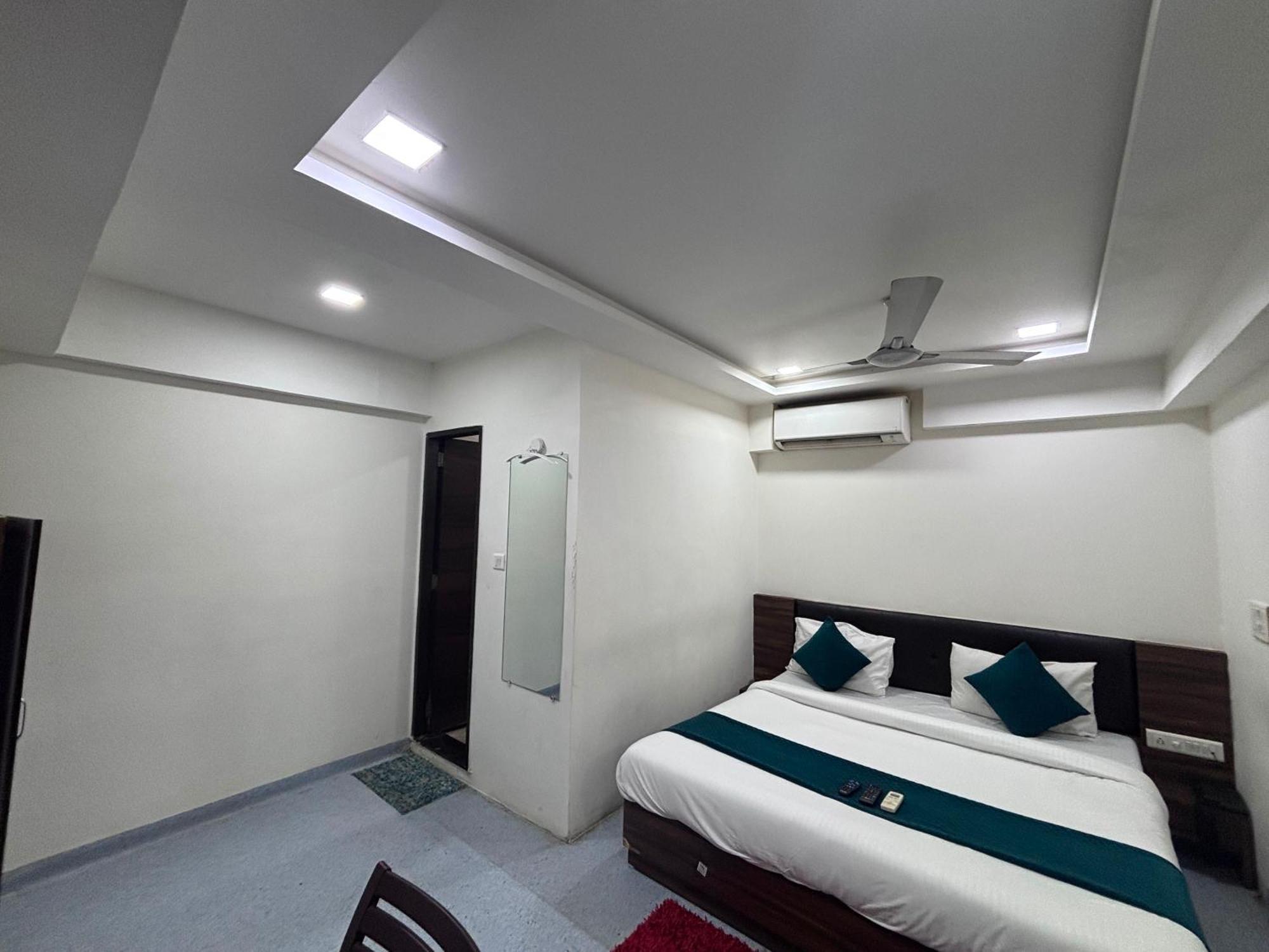 Hotel O Sun Ahmedabad