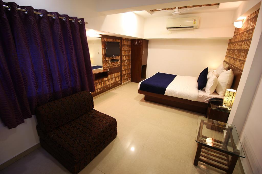 Hotel O Keshav Ahmedabad