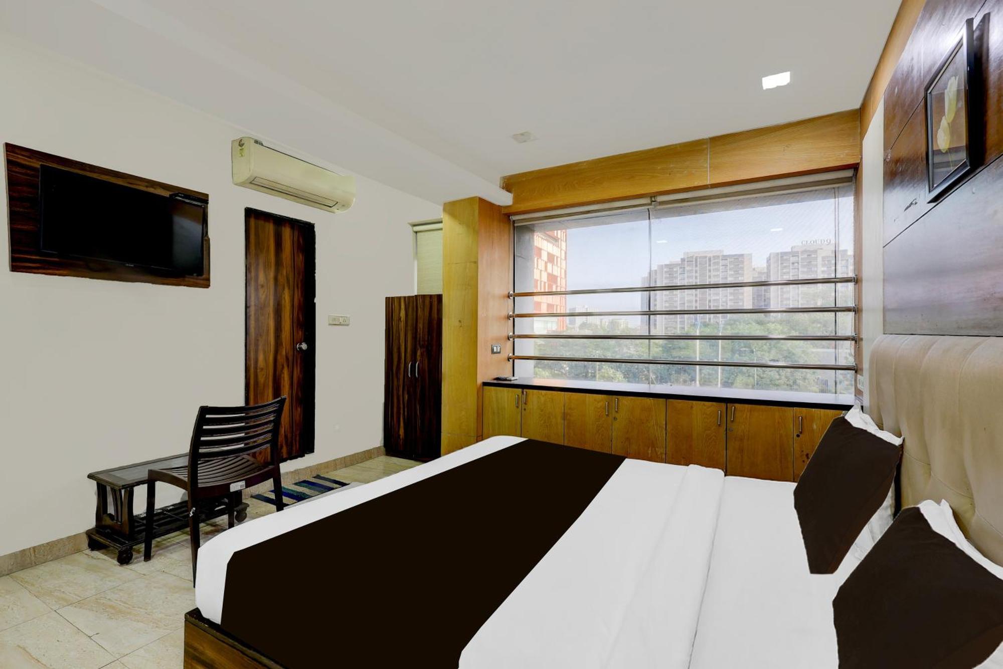 Hotel O Sun *