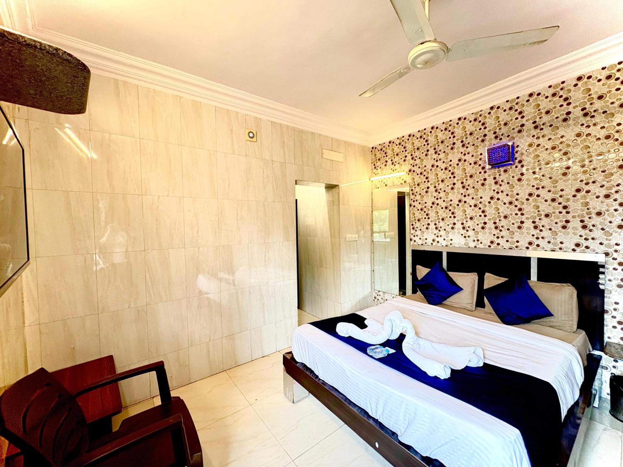 Hotel Jasmine Paldi Ahmedabad