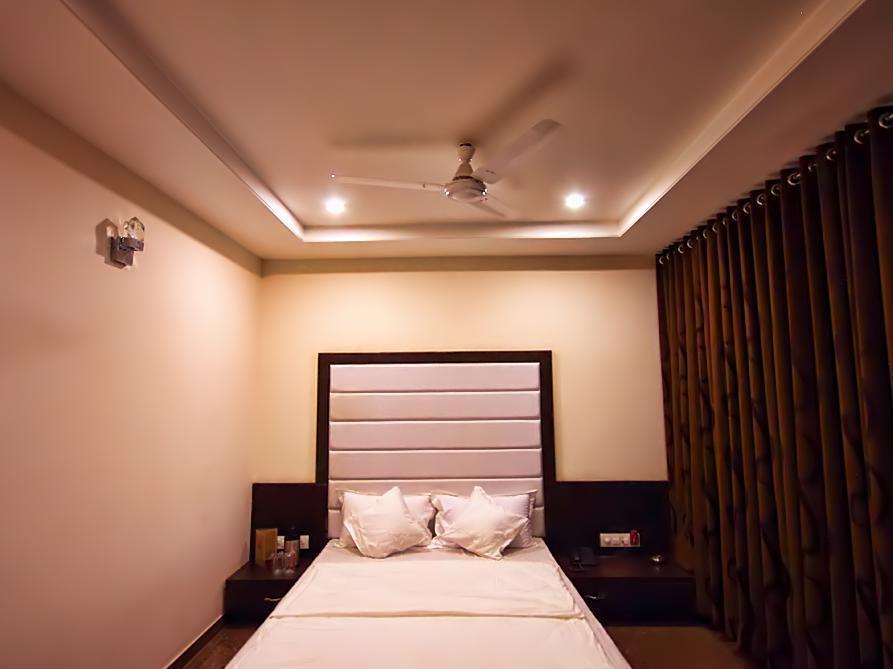 Silver Plaza Hotel