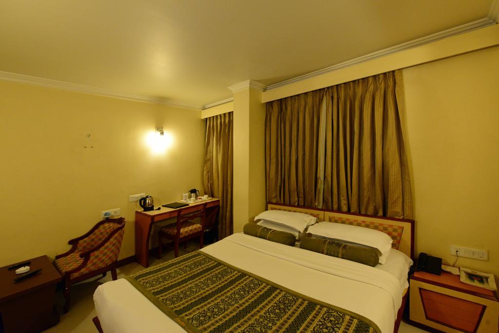 Zo Rooms Ashram Road Paldi Bus Stand