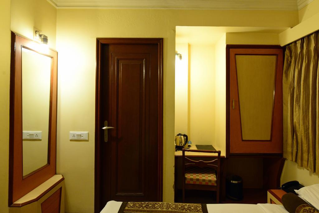Zo Rooms Ashram Road Paldi Bus Stand Hotel Ahmedabad