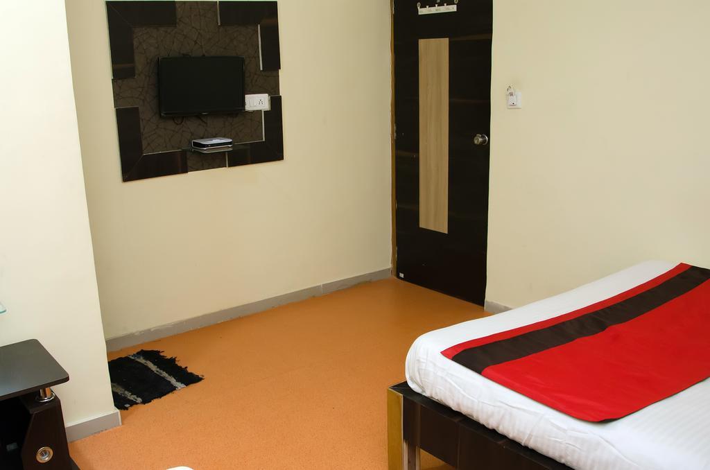Hotel Oyo Prahlad Nagar Garden