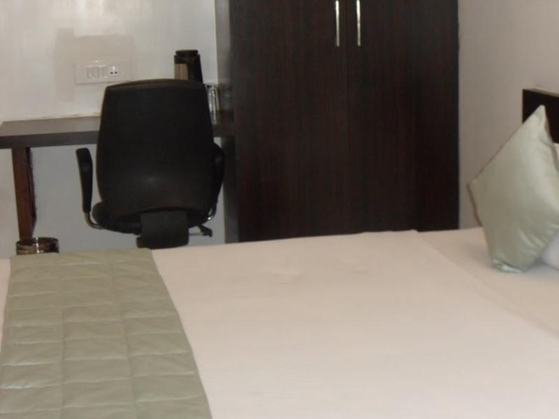 Maple 2* Ahmedabad