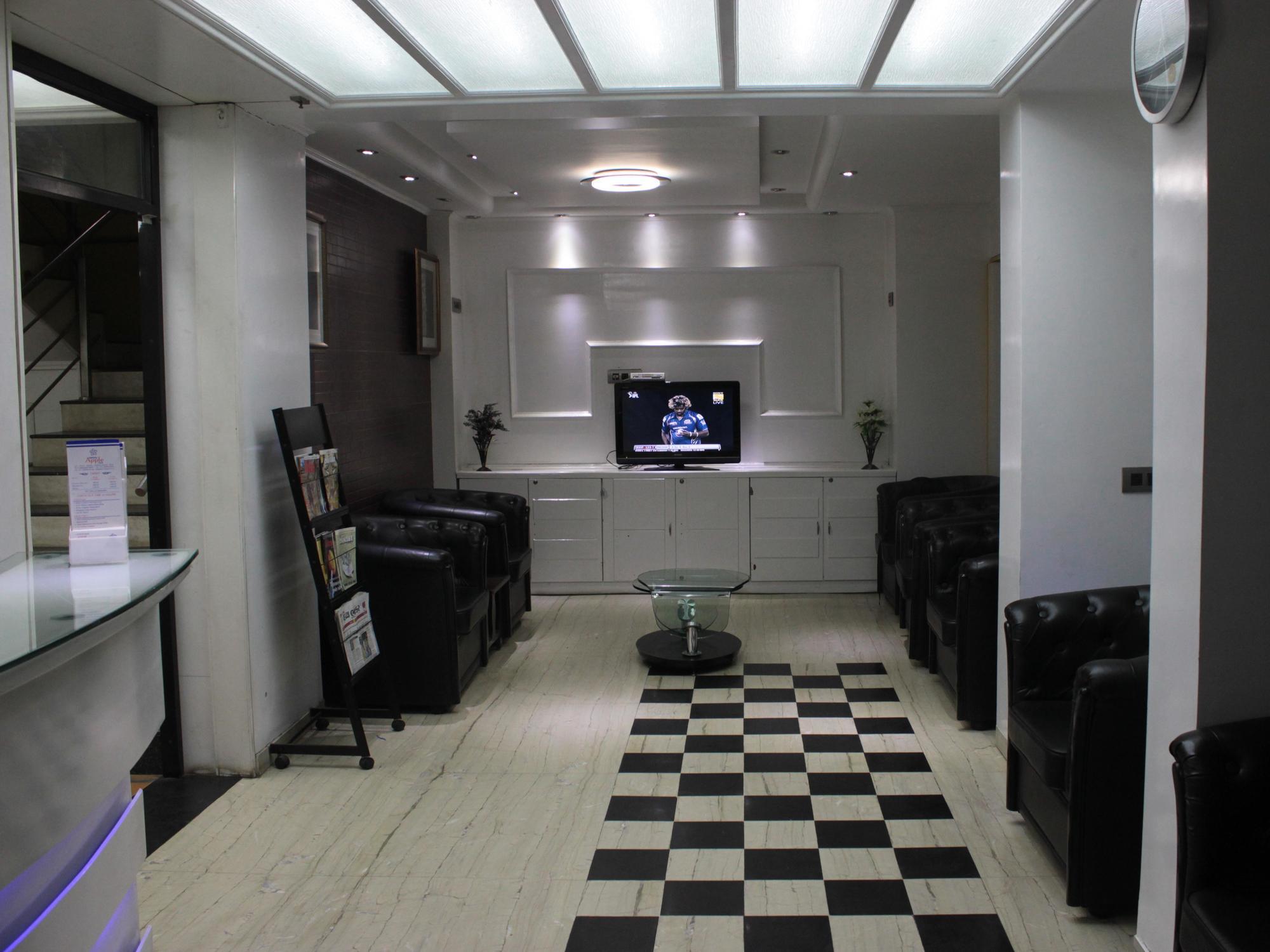 Apple Hotel