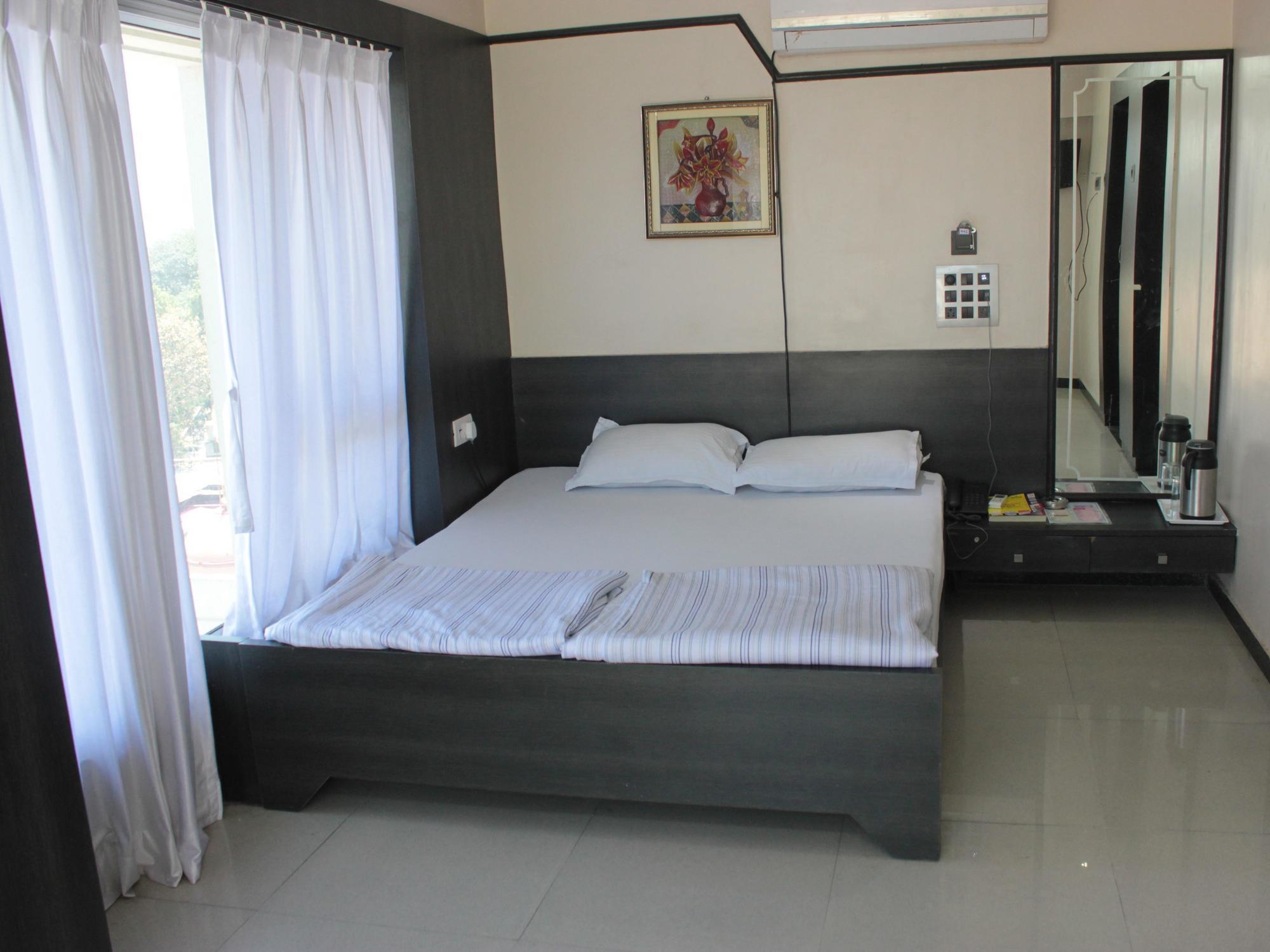 Apple Hotel 2*