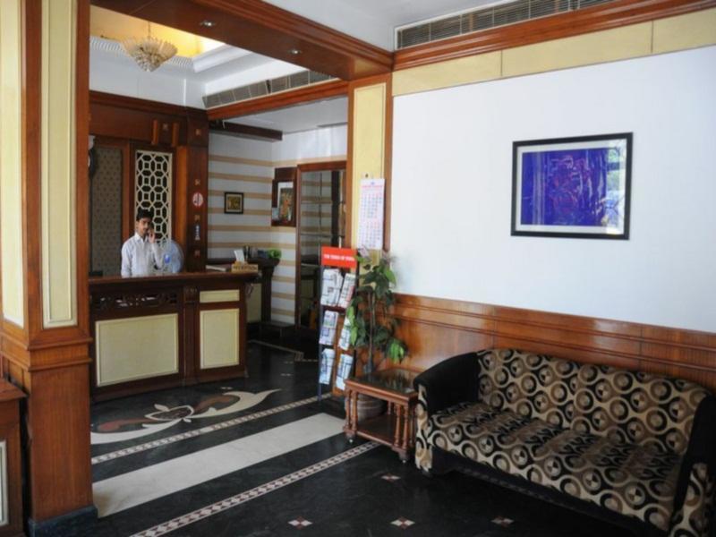 Hotel Parth Residency 4*