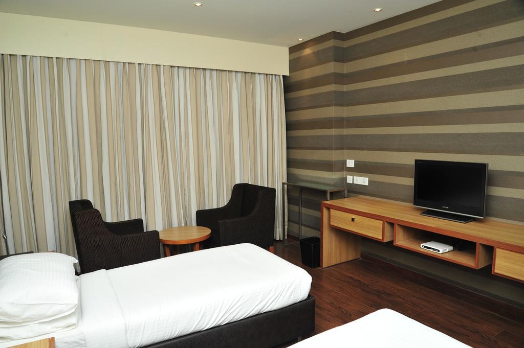 The Grand Bhagwati Hotel 4*