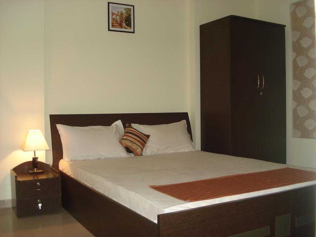 10 Blossoms Serviced Navrangpura * Ahmedabad