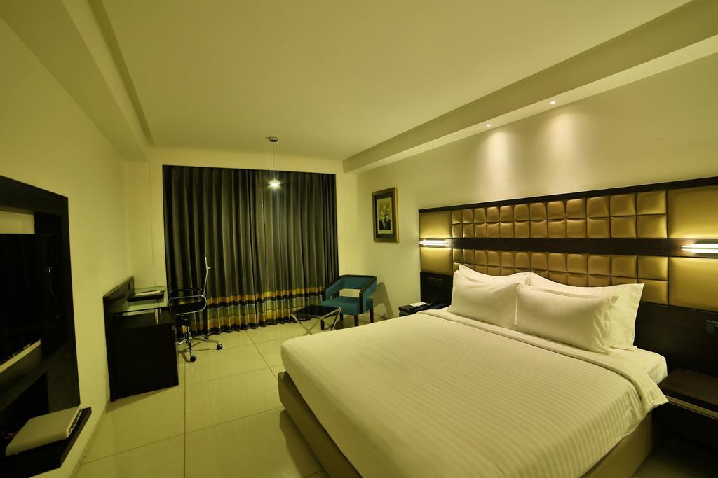 Tgb Express Maninagar Hotel