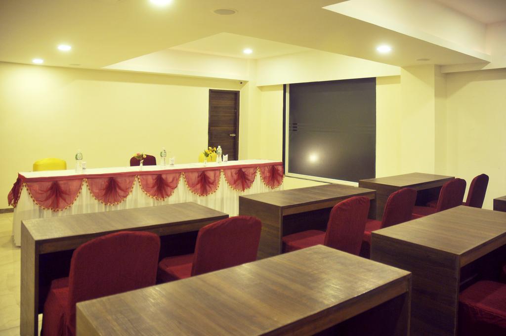 The Grand Eden Hotel