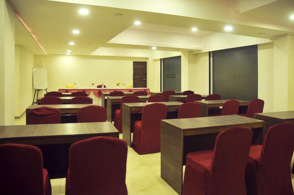 The Grand Eden 3* Ahmedabad