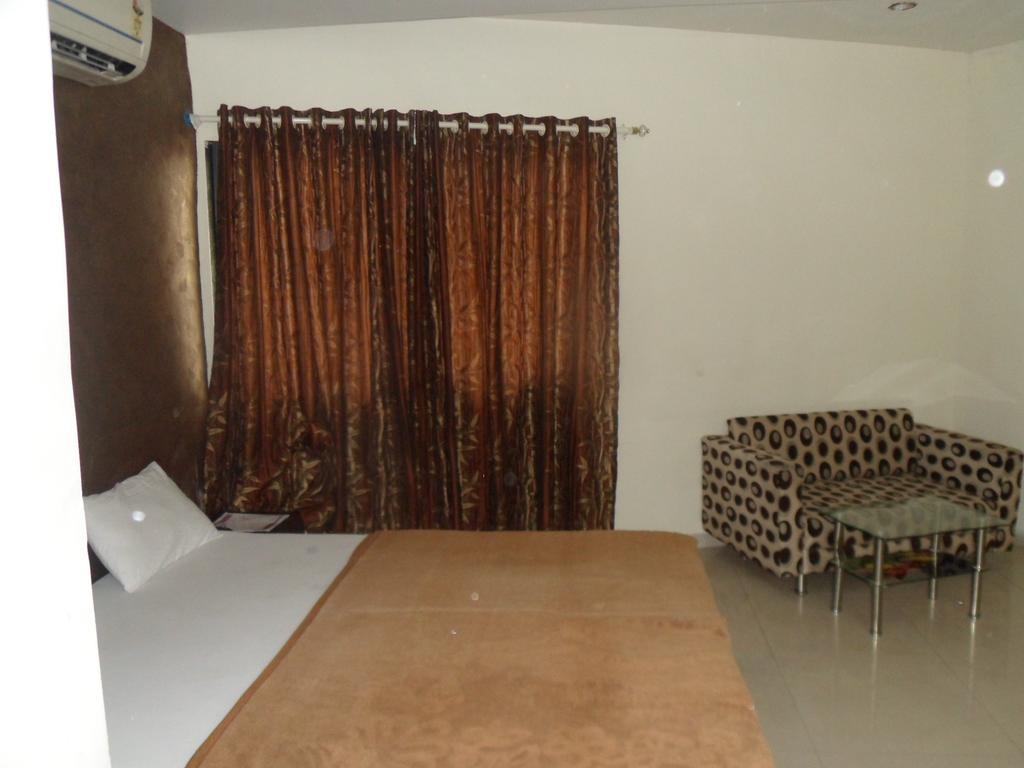 Radiant * Ahmedabad