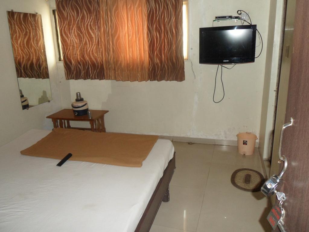 Hotel Radiant Ahmedabad