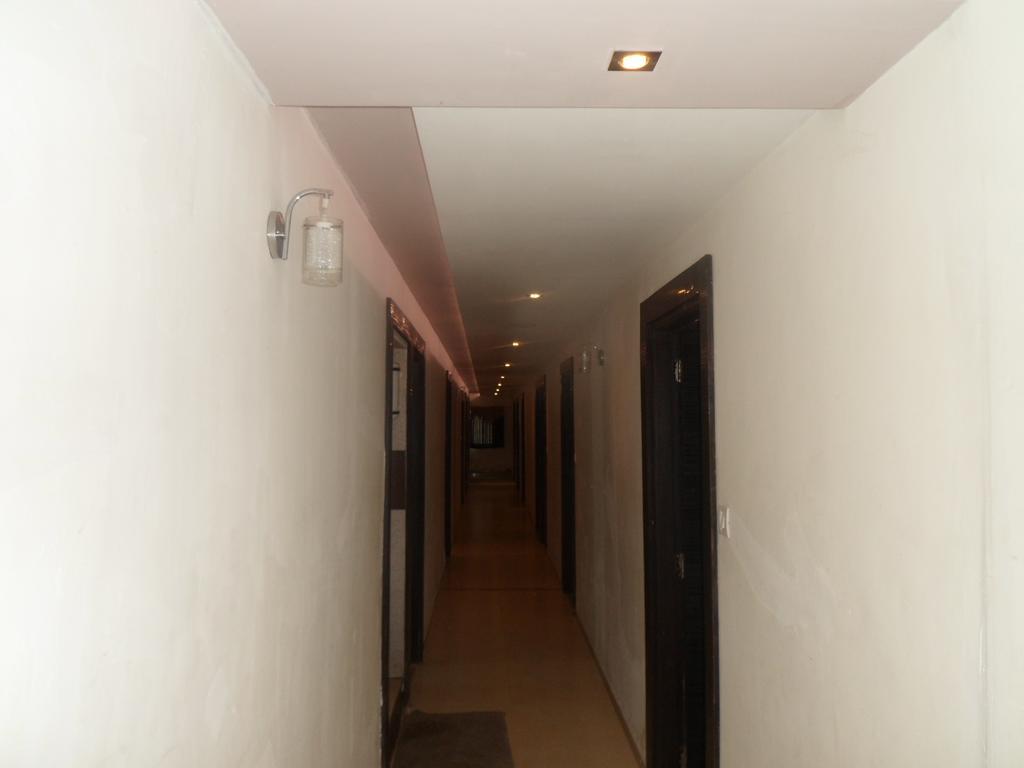 O New Balaji Hotel