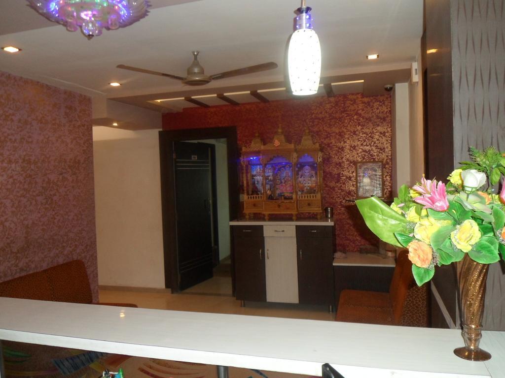 O New Balaji Hotel