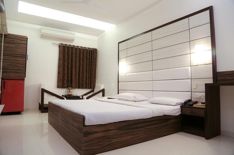Hotel Golden Plaza 3*