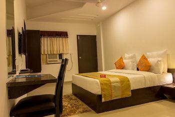 Hotel Oyo Ashram Road Ii