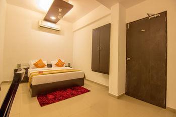 Hotel Oyo Ashram Road Ii Ahmedabad