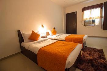 Oyo Ashram Road Ii Ahmedabad