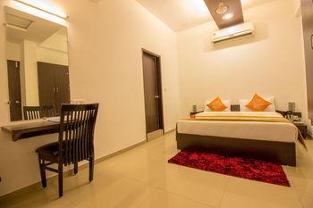 Hotel Oyo Ashram Road Ii Ahmedabad