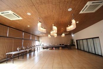 Hotel Oyo Premium Thaltej Cross Rd Sg Highway Ahmedabad