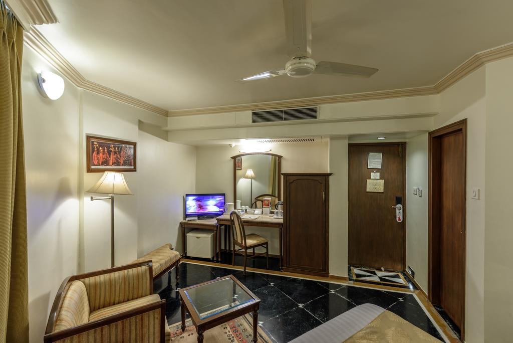 Comfort President Near Junction Station Ahmedabad