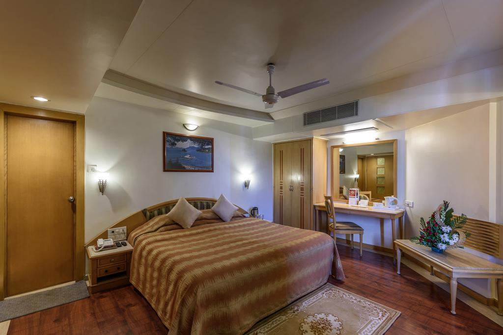 Hotel Comfort President Near Junction Station