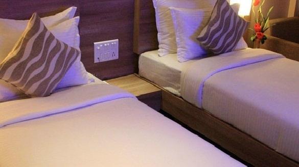 Hotel Takshashila Ahmedabad