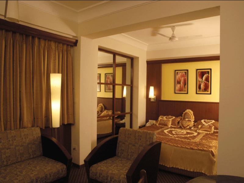 Hotel Skylon Ahmedabad