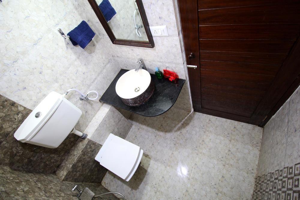 Hotel Oyo Gandhi Ashram Road