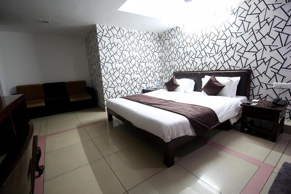 Hotel Oyo Gandhi Ashram Road 3*