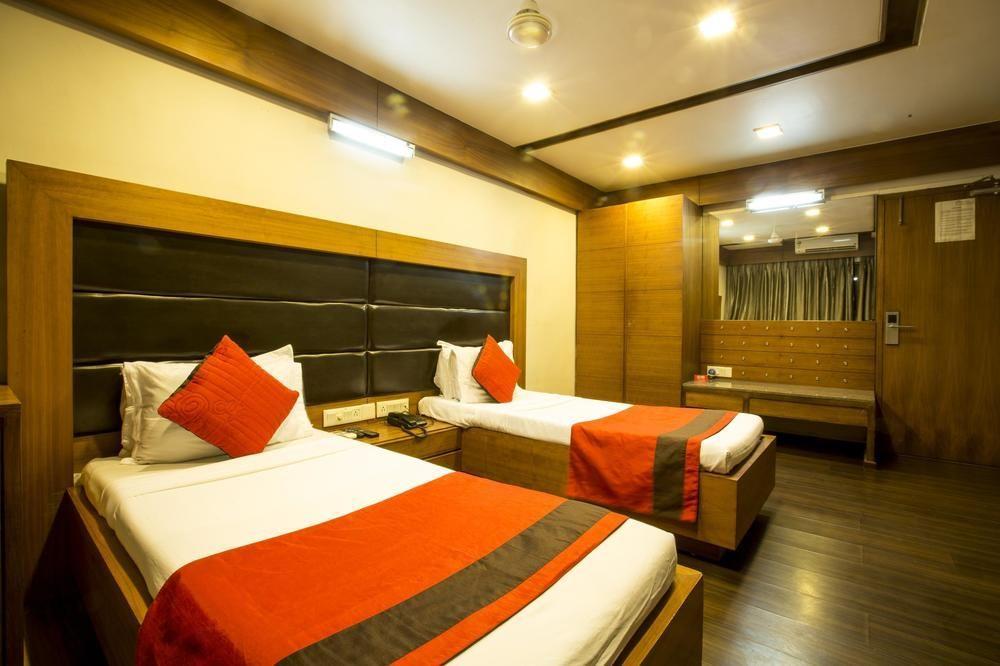 Hotel Oyo Premium Ashram Road Ii 3*