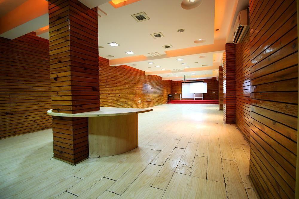 Hotel Oyo Premium Paldi Cross Road