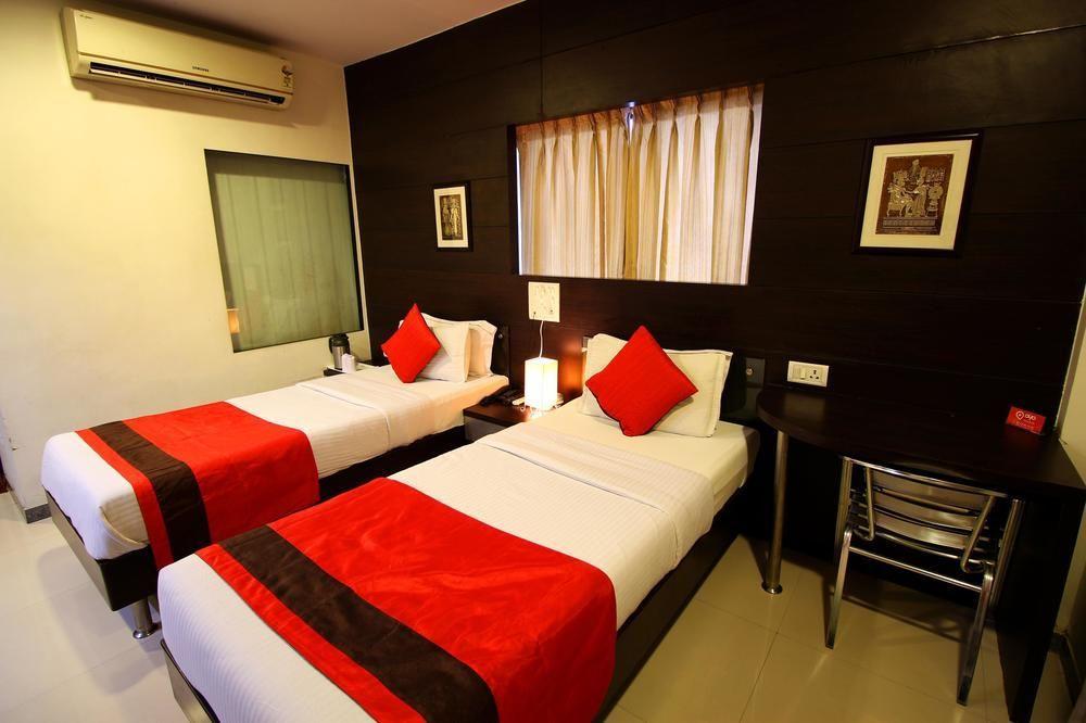 Hotel Oyo Premium Paldi Cross Road Ahmedabad