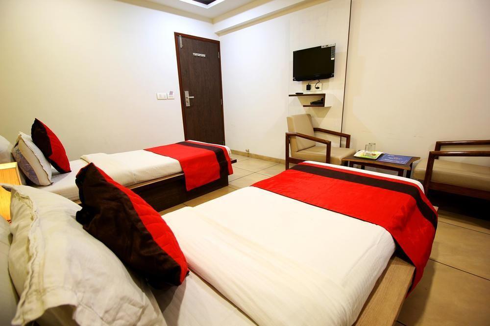 Hotel Capital O 978 Marshall The Ahmedabad