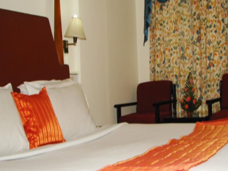 Hotel Oyo 2308 Crown Ahmedabad
