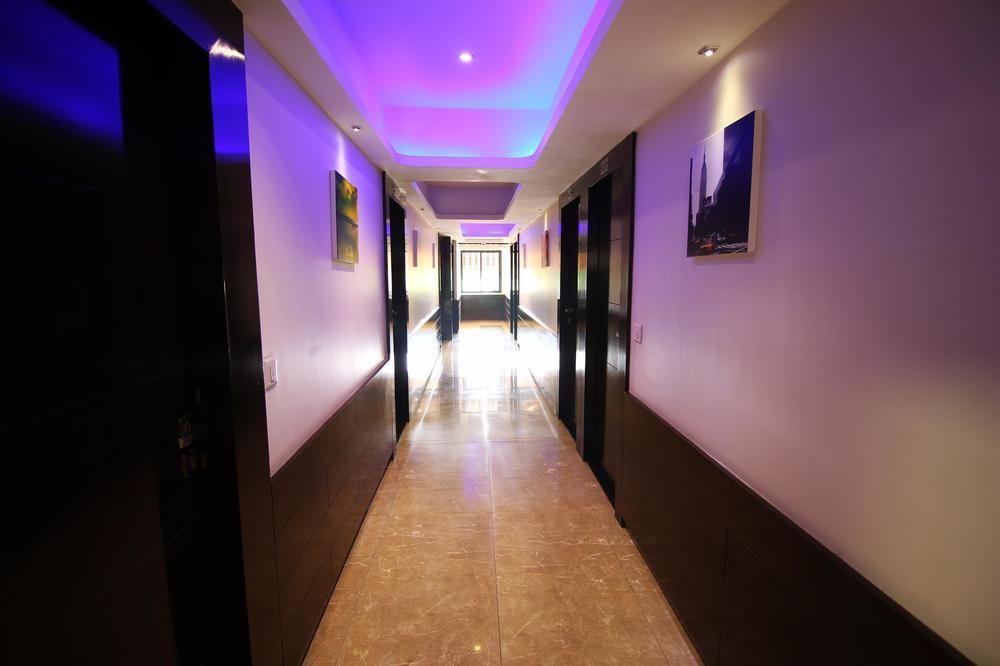 Hotel Oyo Usmanpura Ashram Road
