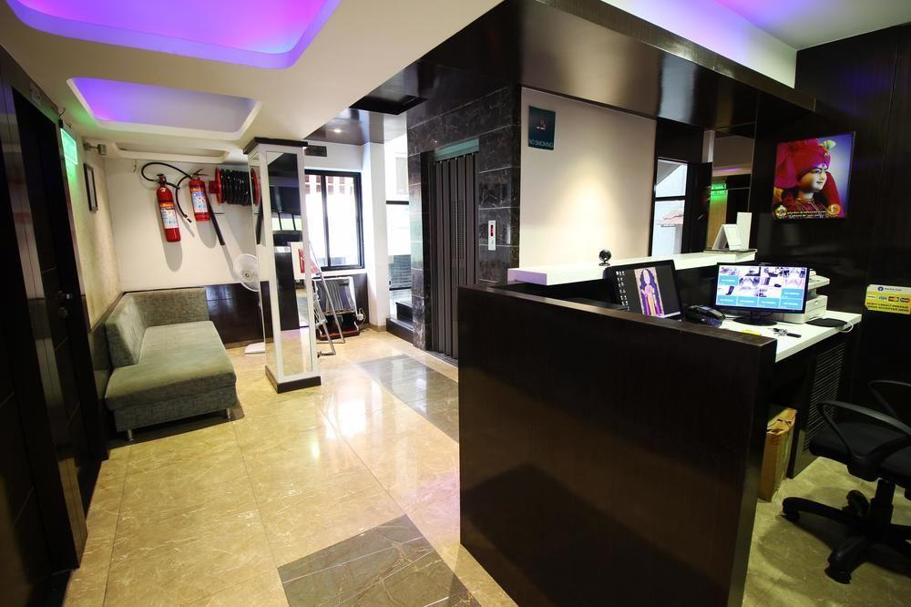 Hotel Oyo Usmanpura Ashram Road Ahmedabad
